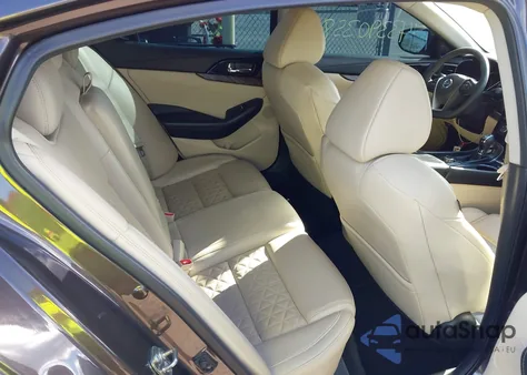 2016 Nissan Maxima 3.5 Platinum из США, поврежденный, VIN 1N4AA6AP8GC422175